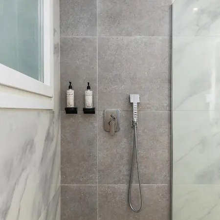 Coloured Nests سالونيك