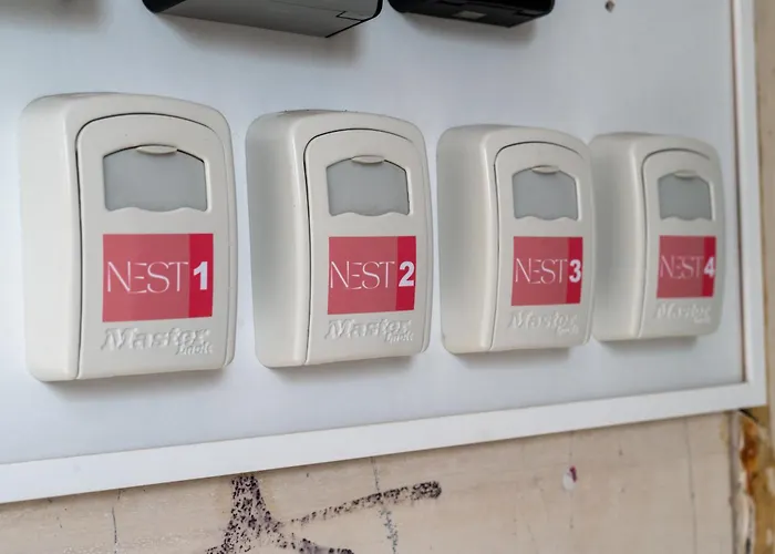 Coloured Nests 아파트